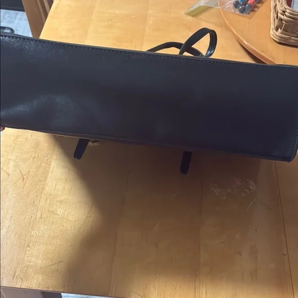 Big Buddha Elegant Black Leather Tote Bag - Picture 4 of 7